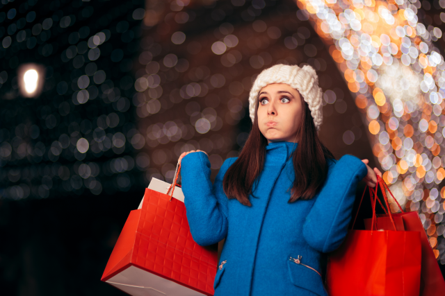 Americans will spend $900 this holiday season—Avoid the hefty price tag.